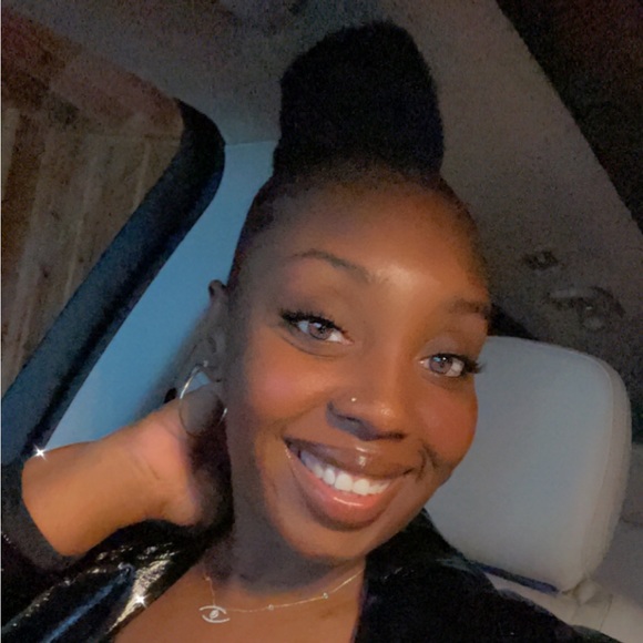 Meet your Posher, Syreeta - Picture 3 of 8